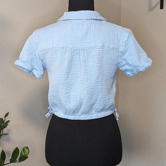 There Abouts Blue Crop Button Short Sleeve Top - Picture 2 of 6